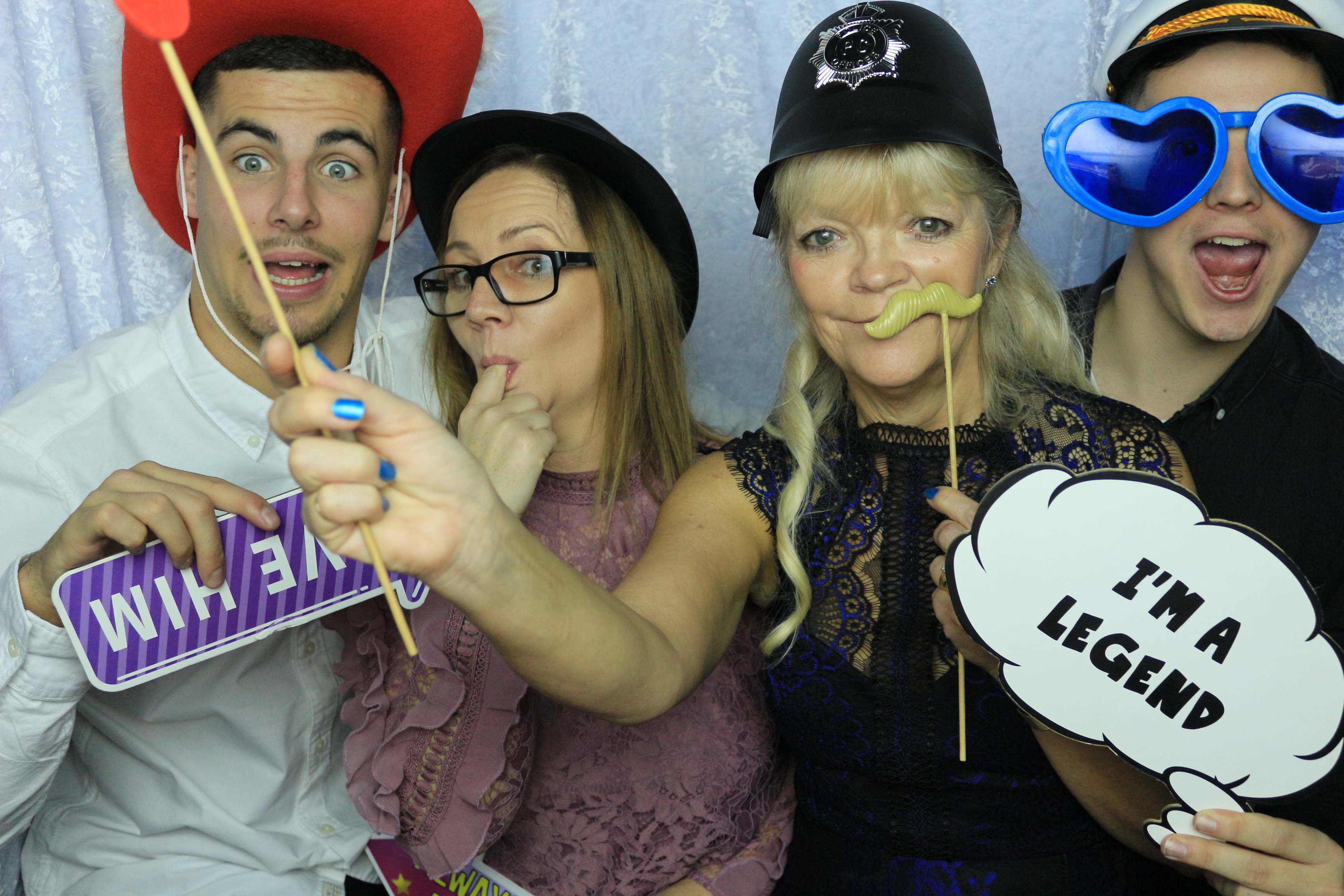 Dee’s 40th Birthday - Images | View more photos from the event at gallery.partydelightsphotobooth.co.uk/u/PartyDelightsPhotoBooth/Dee’s-40th-Birthday-Images